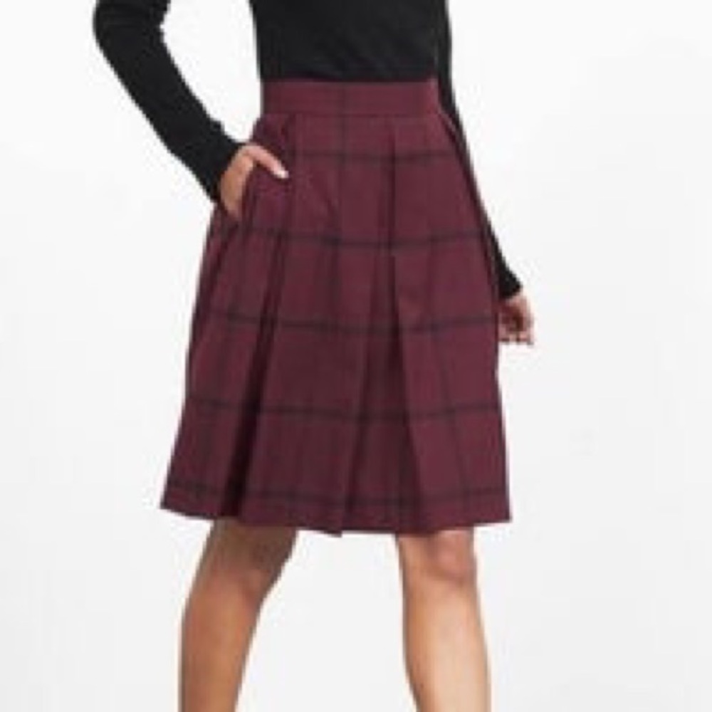 NWT Banana Republic Maroon Plaid Box Pleat Skirt